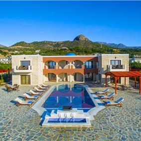 8 bedroom luxury villa with pool near Koutsounari, sleeps 16